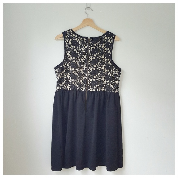 Black Lace Fit and Flare Dress SIZE XL - Picture 2 of 5